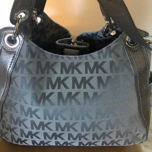 Gray Michael Kors Purse - Picture 5 of 8